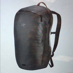 Arc’teryx grey/black Granville 16 zip backpack